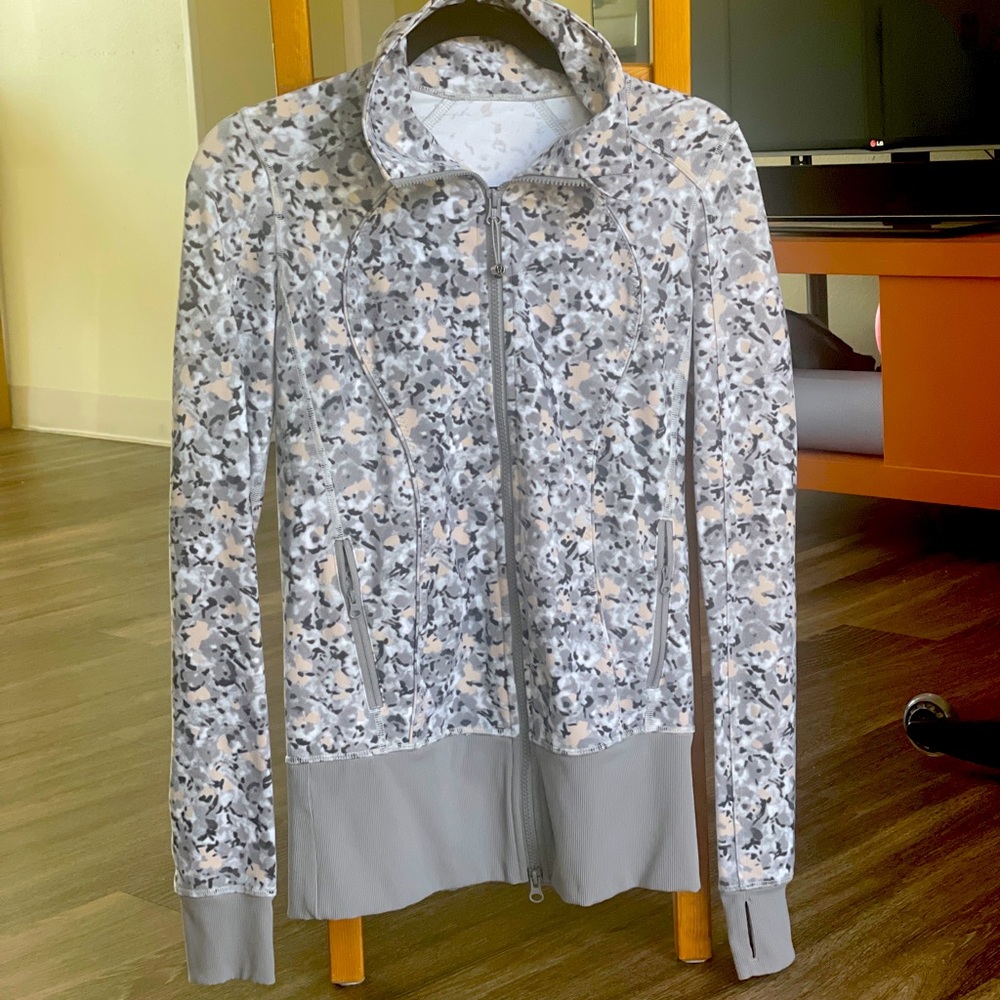 Lululemon Double Zipper Pink & Grey Pattern Jacket - Size 4